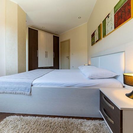 Apartments Crystall Budva Kültér fotó