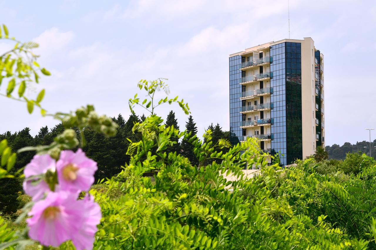 Apartments Crystall Budva Kültér fotó