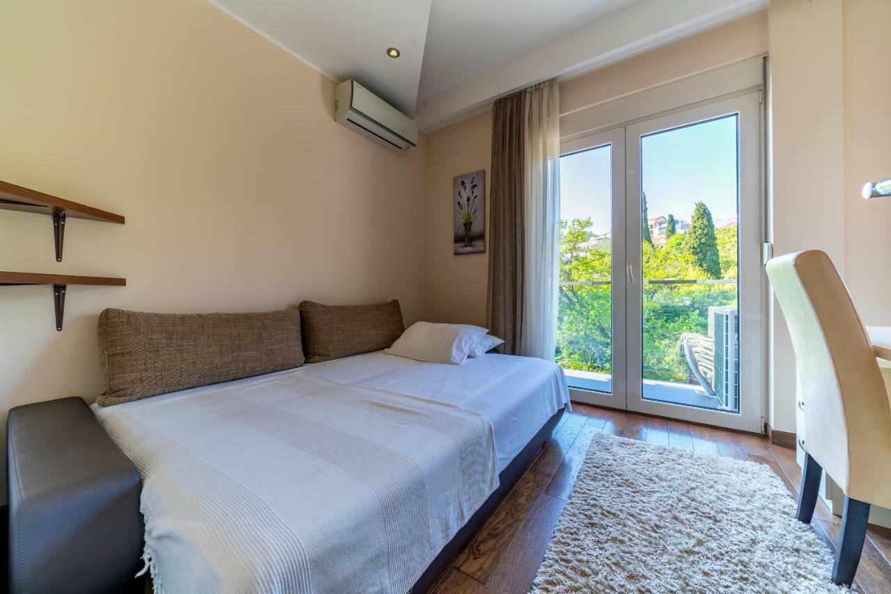 Apartments Crystall Budva Kültér fotó