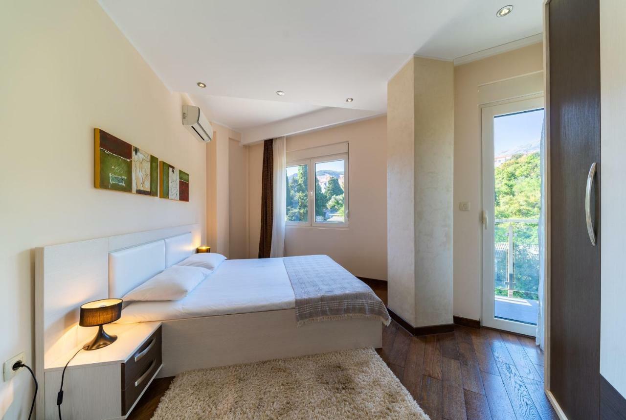 Apartments Crystall Budva Kültér fotó