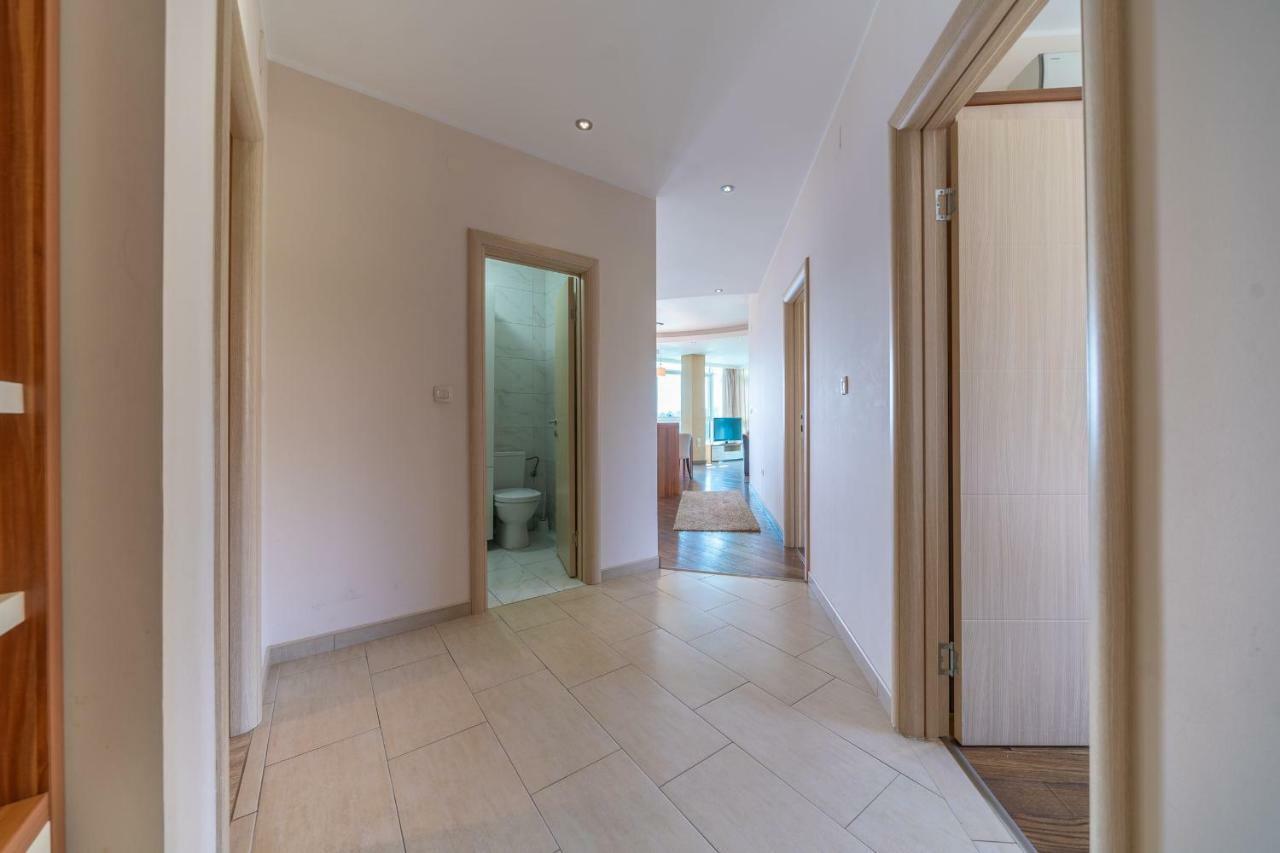 Apartments Crystall Budva Kültér fotó