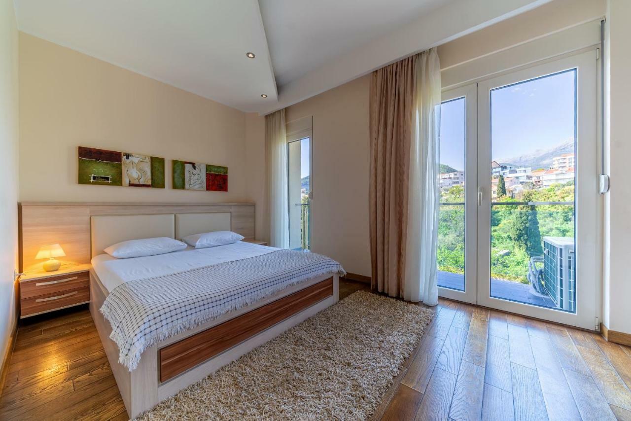 Apartments Crystall Budva Kültér fotó