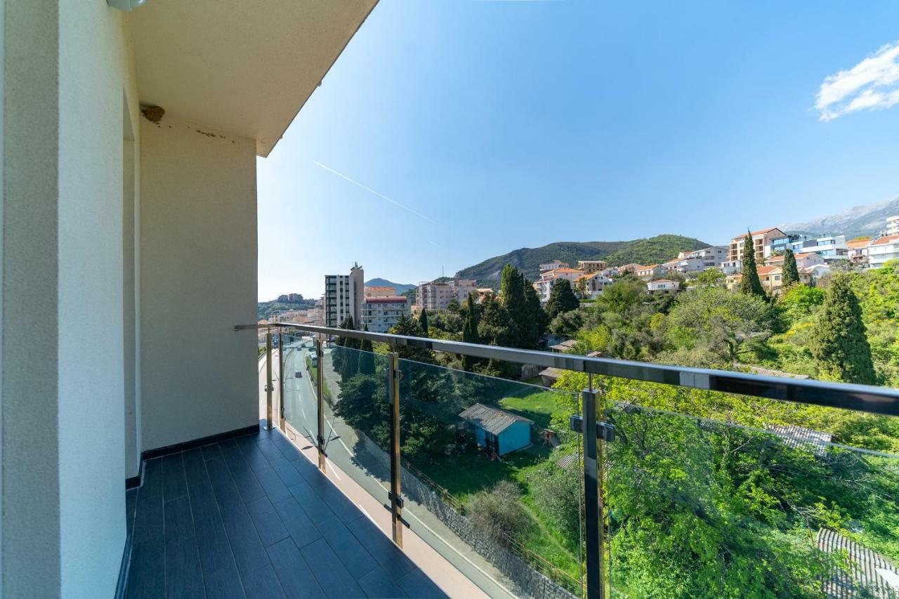 Apartments Crystall Budva Kültér fotó